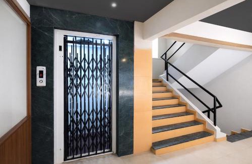 Karve Nagar Hotel | FabHotel Shourya Regency
