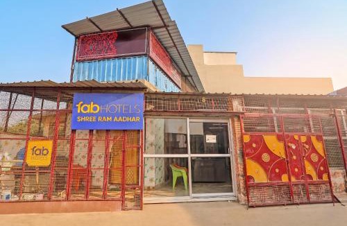 Faizabad Hotel | FabHotel Shree Ram Aadhar 900 Mtr from Ram mandir