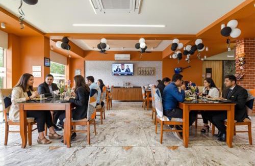 Gandhinagar Hotel | Fabhotel Siddharth Corporate
