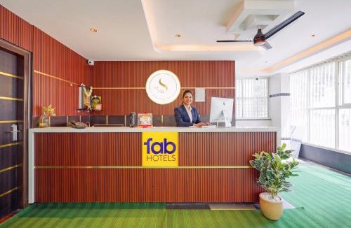 Bengaluru Hotel | FabHotel Silver Leaf Grand