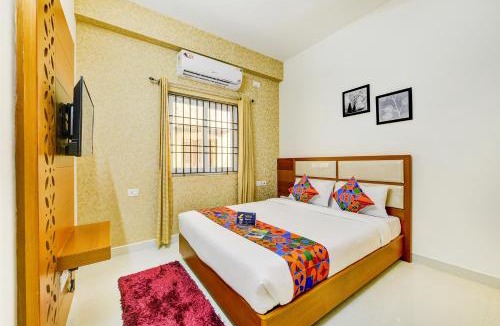 Vadapalani Hotel | FabHotel Sky Bay Residency