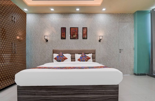 Gurugram Hotel | FabHotel Sky