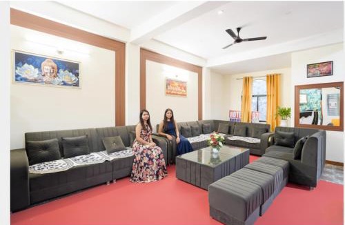 Rau Hotel | FabHotel SP 97