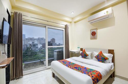Sector 14 Hotel | FabHotel Sunshine