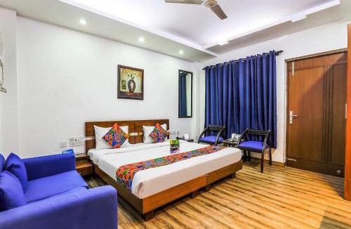 Sushant Lok Hotel | FabHotel The Mple Stays - Nr Leisure Valley Park, Iffco Chowk