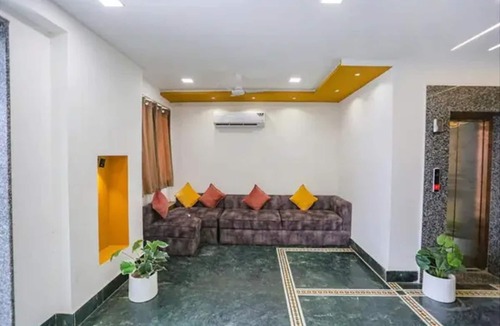 Sikandra Hotel | Fabhotel The Prasiddh