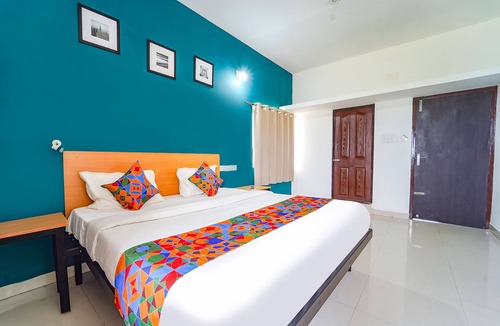 Saravanampatty Hotel | FabHotel Virksham Thrivyn