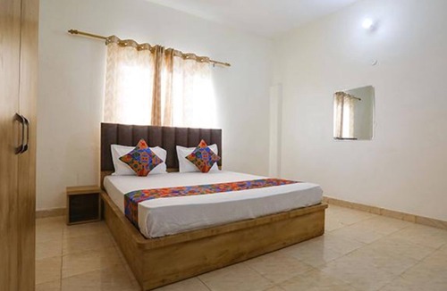 Bullawala Hotel | Fabhotel White Retreat Inn