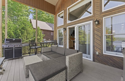 Northville Ski Chalet | Fabulous 2-BR-2 Full Bath Chalet on the Marvelous Great Sacandaga Edinburg, NY