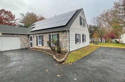 Largo House | Fabulous 4-bedroom house 3 Bath with AC in charming Upper Marlboro