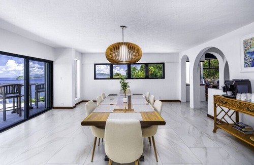 Frydendal Villa | Fabulous 5BR - HUGE Pool/Deck & AMAZING VIEWS! 7 mins from Red Hook!