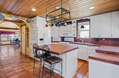 Point Pleasant Beach House | FABULOUS BEACH HOUSE- 7 Bedrooms,Heated Pool,12 BeachBadges,9 Car Driveway