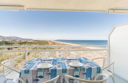 Playa de Gandia Apartment | Fabulous beach condo for a great vacation. Amazing Sea Views! - Only families