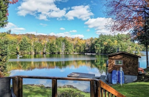 North Kawartha Cottage | Fabulous Chandos Lake Getaway- Family-Friendly, Pet-Friendly, Game Rm, 2 Docks!