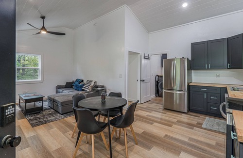 Unaka House | Fabulous Murphy home on over 6 acres -Completely private