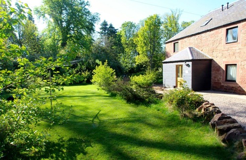 Letham Grange Cottage | Fabulous open plan house in large country estate close to beach and visitor attractions