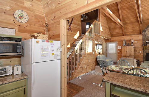 Timberline Cabin | Fabulous Rustic Mountain Cabin walking distance to Timberline Mountain Slopes!