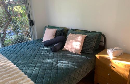 Mount Colah House | Fabulous Stunning Garden View King Bedroom with shared bathroom at MC 2079