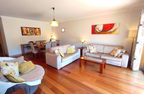 Montechoro Apartment | Fabulous Sunny Pool&Garden Condo by BeCherish
