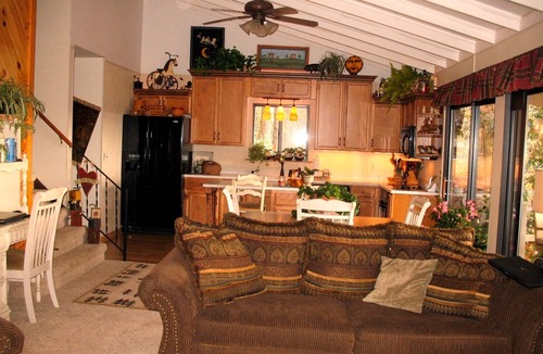 Murphy Cabin | Fabulous Views, Very Private Mt., Screened Porch, Close to Town. Very Unique