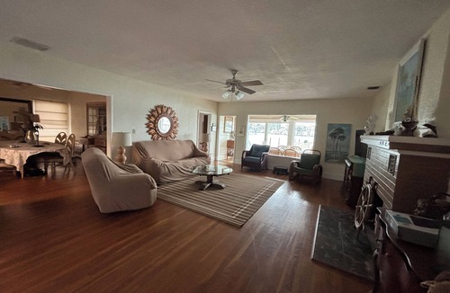 Clearwater Beach House | Fabulous Waterfront Home. CLEARWATER BEACH. Bayfront. Large private dock