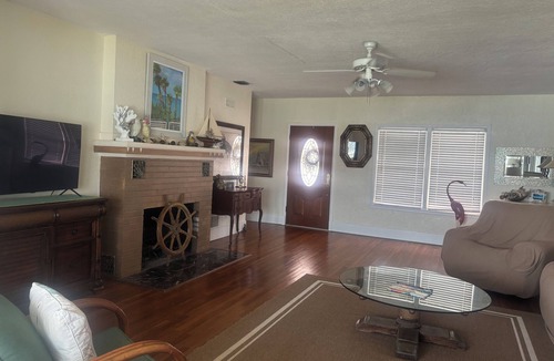 Clearwater Beach House | Fabulous Waterfront Home. CLEARWATER BEACH. Bayfront. Large private dock
