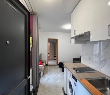 Riquet Stalingrad Apartment | Facile dacces a Paris 2 pieces lumineux