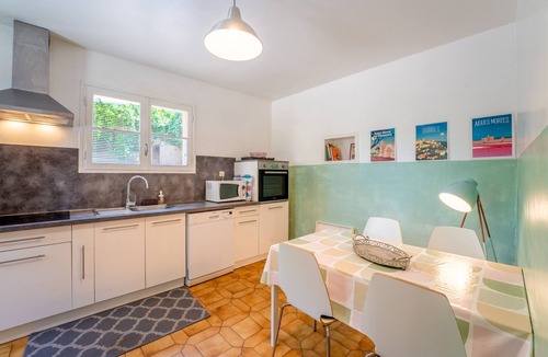 Methamis House | Facing Mont Ventoux – Cozy house with mountain views and cycling comfor