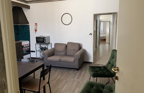 Santa Maria Novella Apartment | Faenza 79 Apartment - Three Bedroom Apartment, Sleeps 6