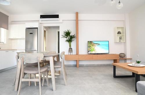 Nea Peramos Apartment | Faidra Apartments