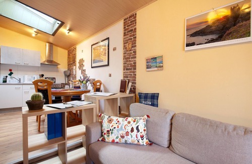 Selters Apartment | Failte Apartment with Scottish Charm and Wi-Fi