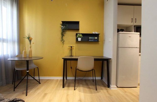 Tel Aviv Apartment | Fair Grounds STU Univ. by Sea N' Rent