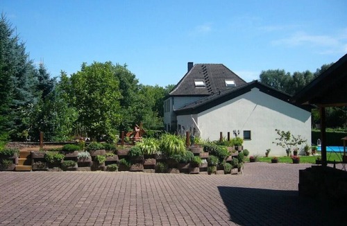 Hildesheim District Apartment | Fair guests Harz visitors Bike - and Outdoorpark Bad Salzdetfurth