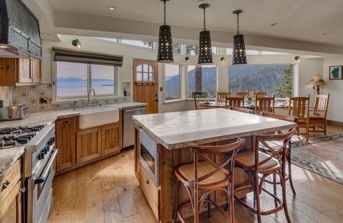 Talmont House | Fairest Picture - Lakeview - TLUXP