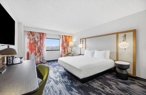 Mount Pleasant Hotel | Fairfield by Marriott Inn & Suites Mount Pleasant, WI