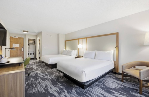 Mount Pleasant Hotel | Fairfield by Marriott Inn & Suites Mount Pleasant, WI