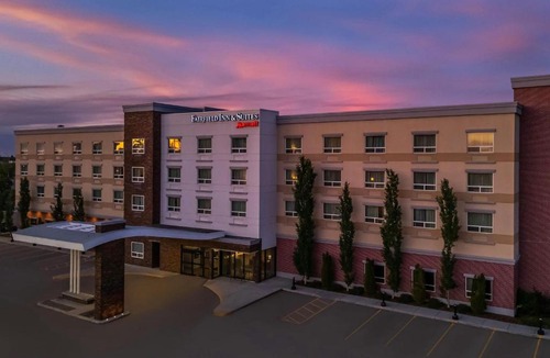 Griesbach Hotel | Fairfield by Marriott Edmonton North