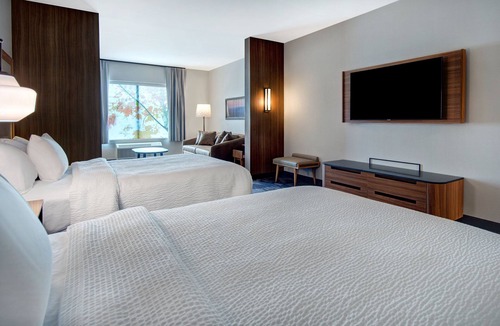 Rochester Hills Hotel | Fairfield by Marriott Inn & Suites Rochester Hills