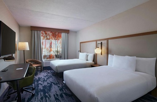 Ahwatukee Foothills Hotel | Fairfield by Marriott Inn & Suites Phoenix West Chandler