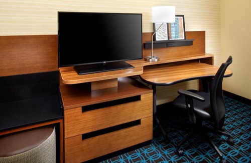 Triadelphia Hotel | Fairfield by Marriott Inn & Suites Wheeling at The Highlands