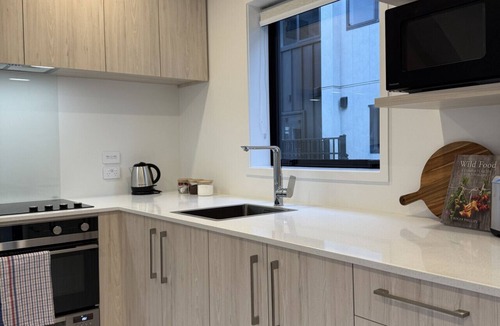 Lower Hutt Villa | Fairfield Haven | Modern 2BR Townhouse Retreat