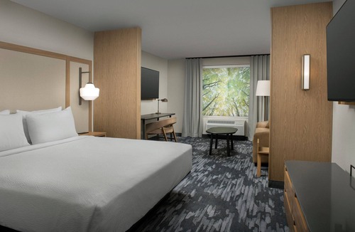Appleton Hotel | Fairfield Inn & Suites by Marriott Appleton