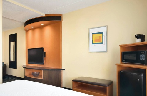 South Loop Hotel | Fairfield Inn & Suites by Marriott Minneapolis Bloomington/Mall of America
