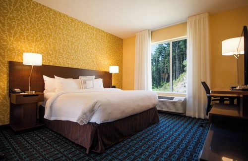 Cambridge Hotel | Fairfield Inn & Suites Cambridge