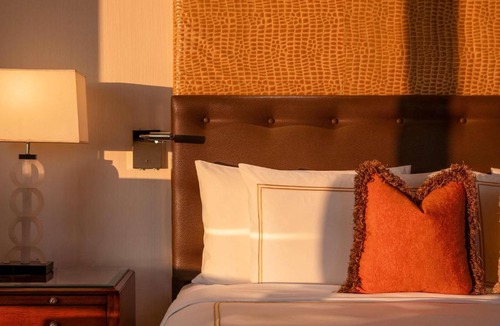 San Lorenzo Hotel | Fairmont Makati