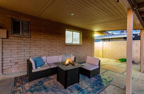 Rural-Geneva House | Fairmont Tempe home