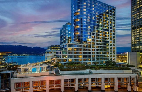 Coal Harbour Hotel | Fairmont Waterfront