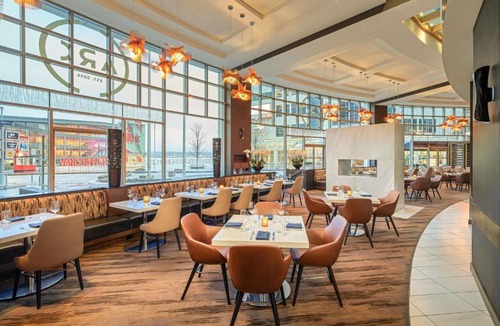 Coal Harbour Hotel | Fairmont Waterfront