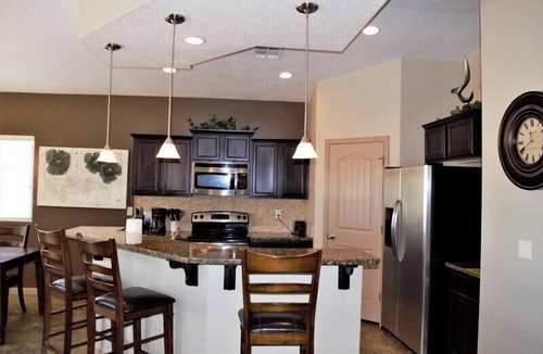 Mesquite House | Fairway Haven Retreat by Mesquite Vacation Rentals with Putting Green and $510 in free daily activities