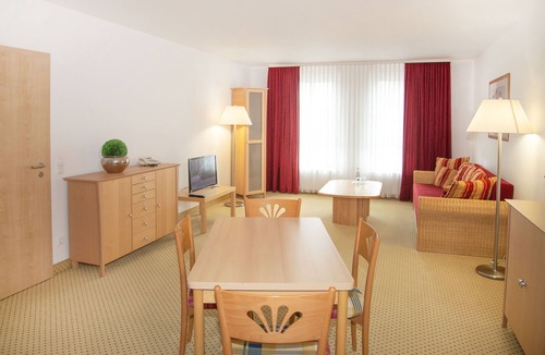 Rot Hotel | Fairway Hotel